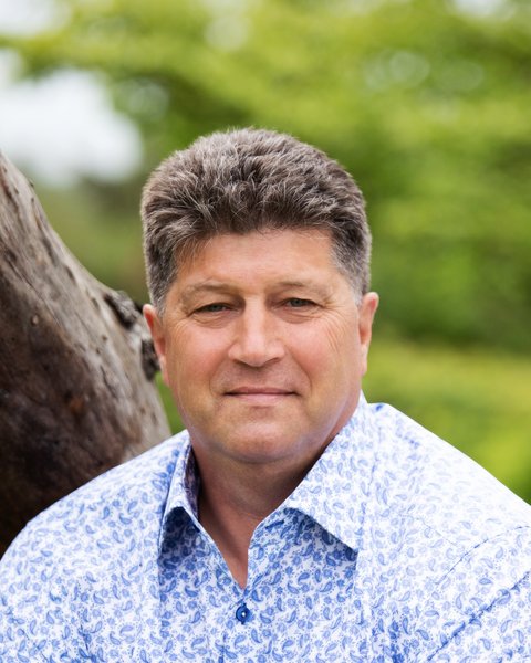 Peter Burrows
